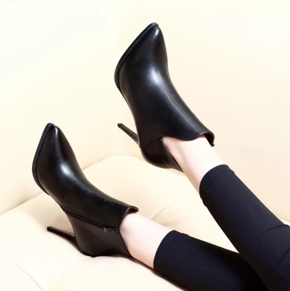 Brand New Cut Out Closed Toe Heeled Ankle Boots - Picture 4 of 14